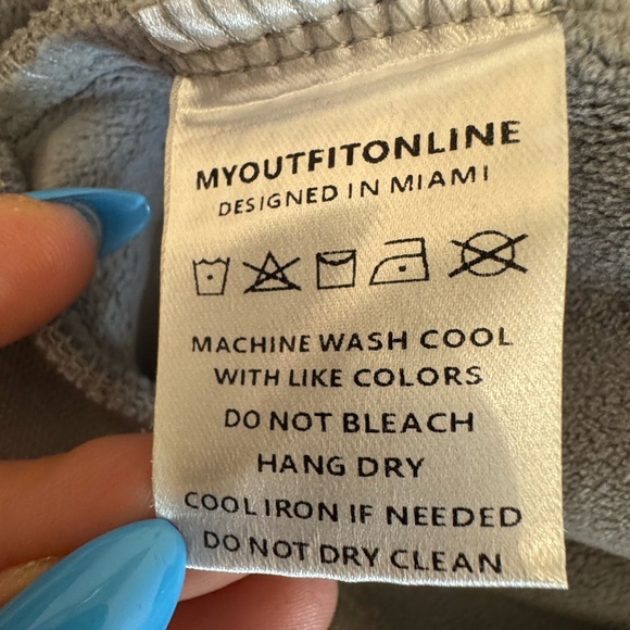 My Outfit Online CLOUD CREWNECK SWEATSHIRT in MOON - Sz S - Picture 4 of 8